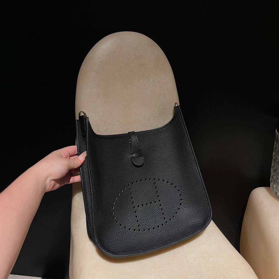 Hermès Evelyne 29 Clemence leather view 1
