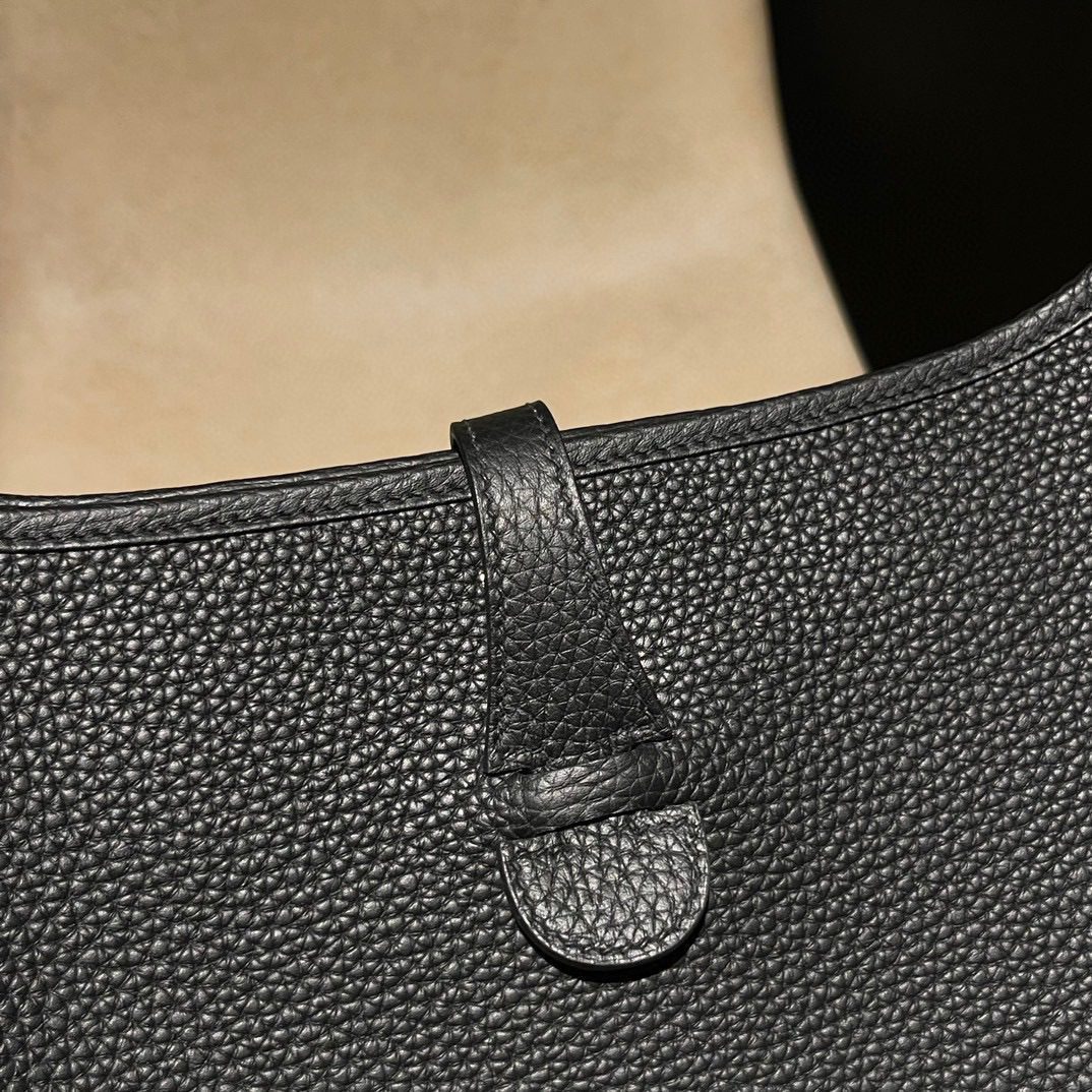 Hermès Evelyne 29 Clemence leather view 6