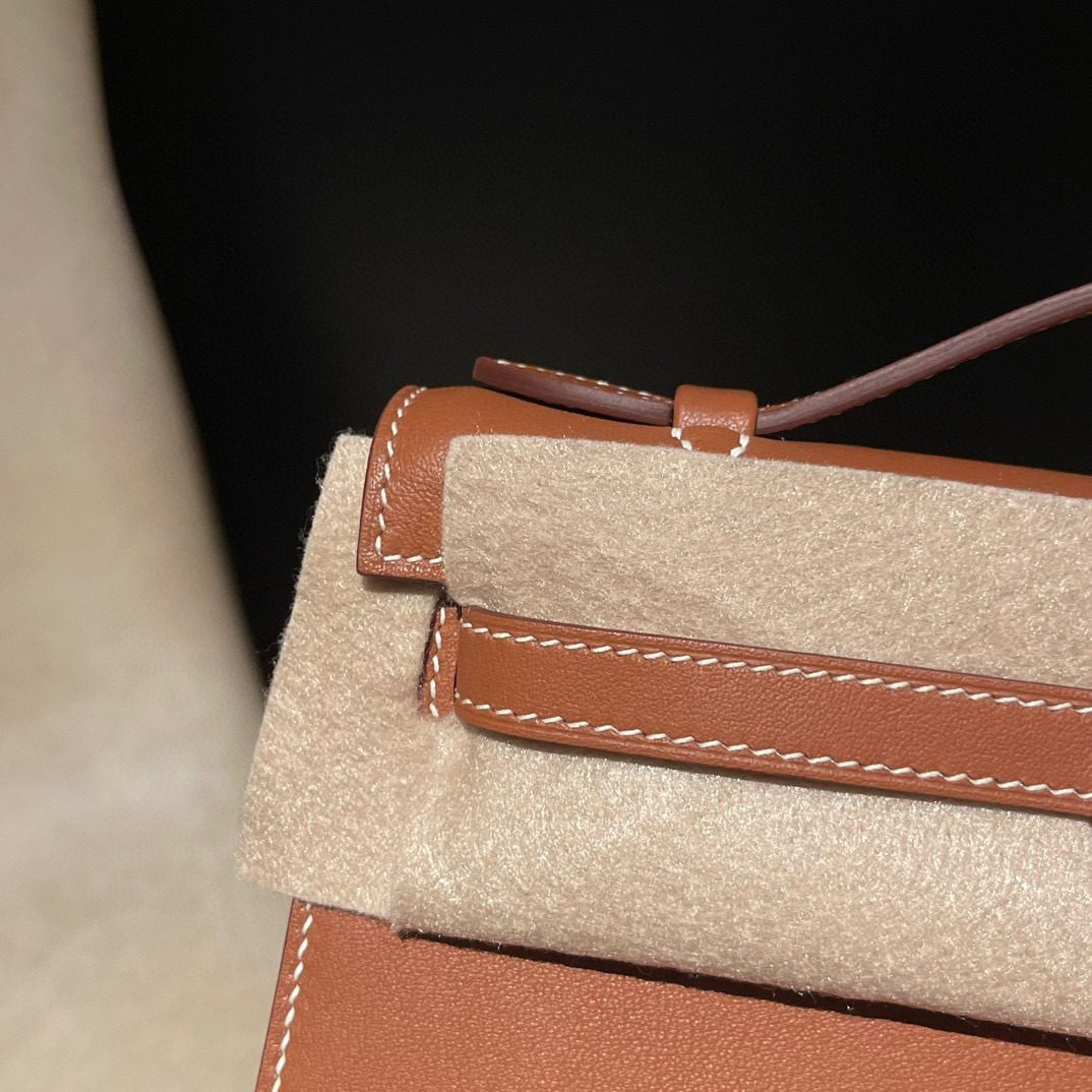 Hermès Kelly Pochette Swift leather view 10