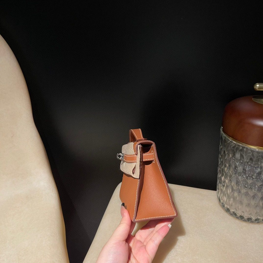 Hermès Kelly Pochette Swift leather view 6