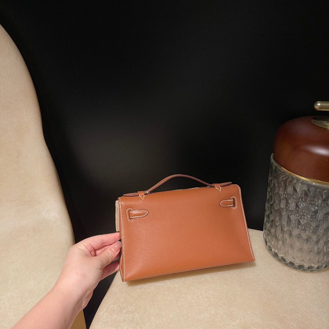 Hermès Kelly Pochette Swift leather view 9