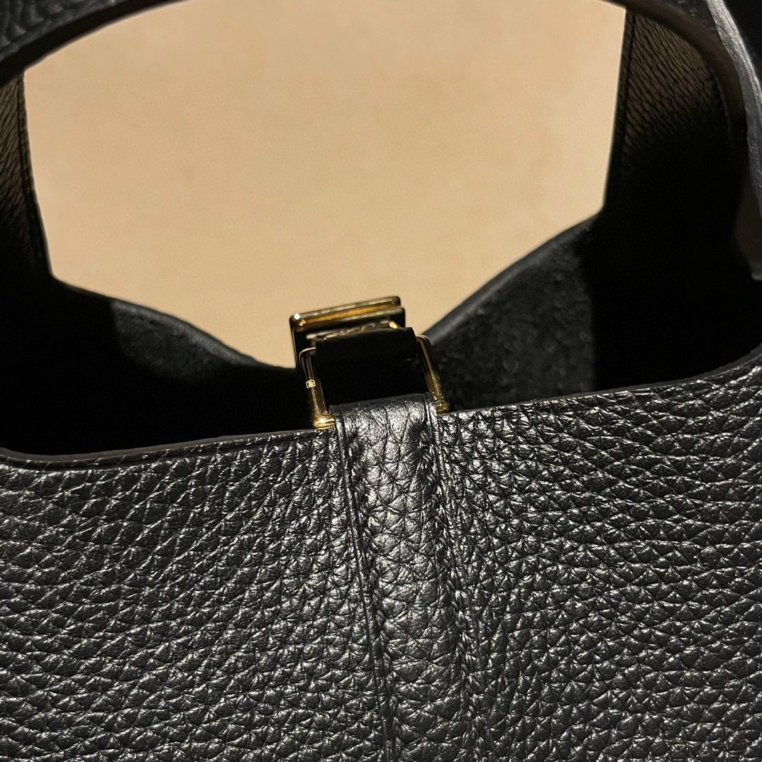 Hermès Picotin Lock 18 Clemence leather view 7