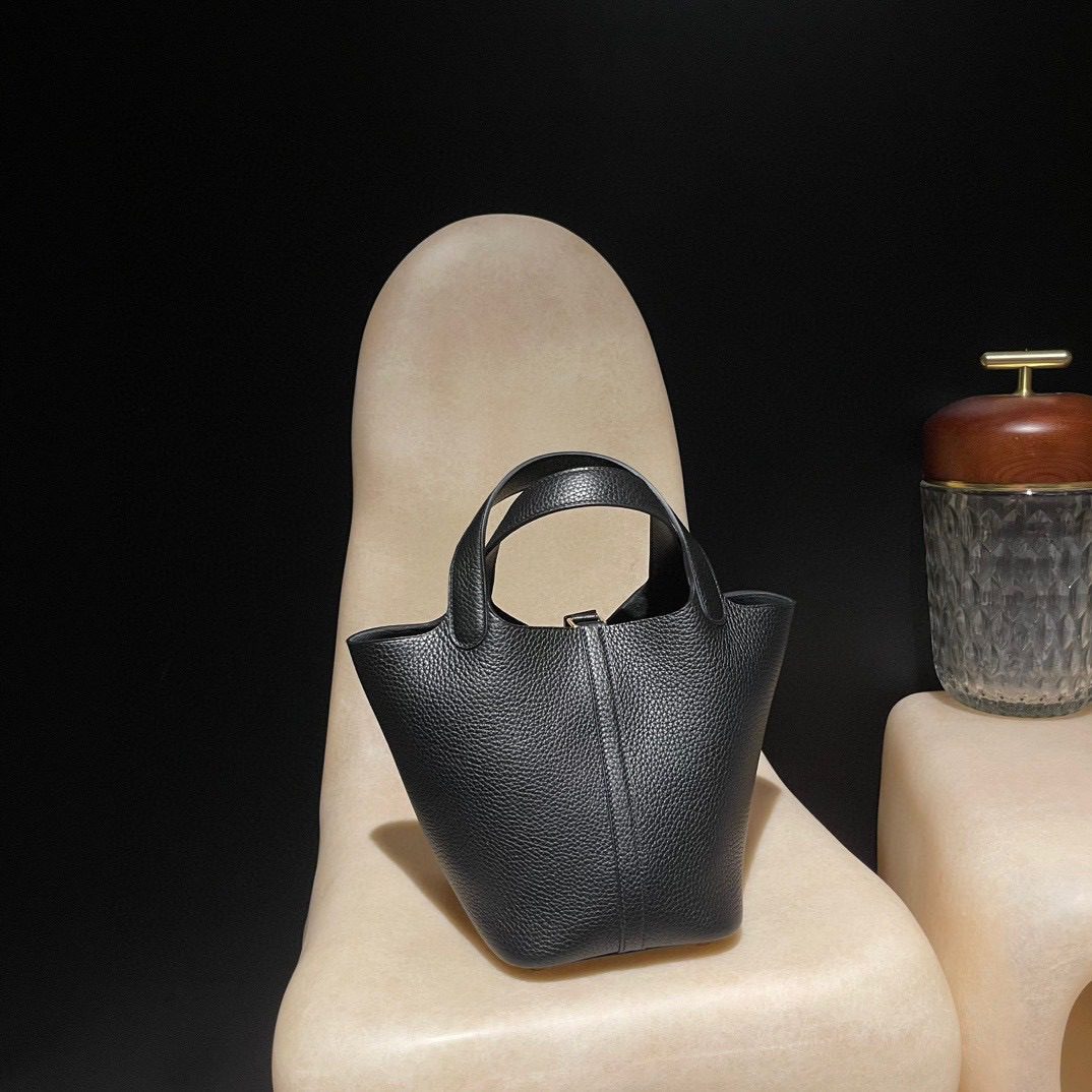 Hermès Picotin Lock 18 Clemence leather view 8