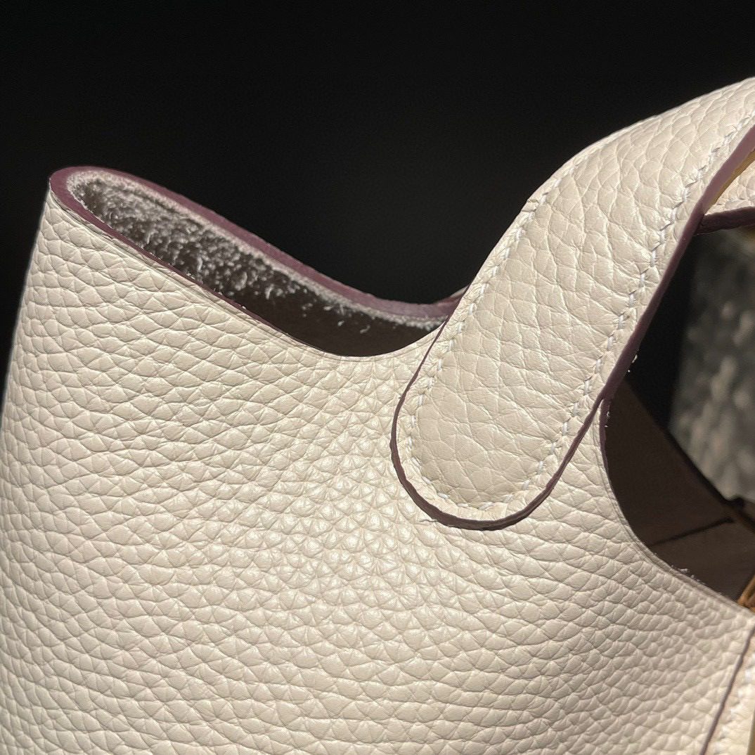 Hermès Picotin Lock 18 Clemence leather view 3