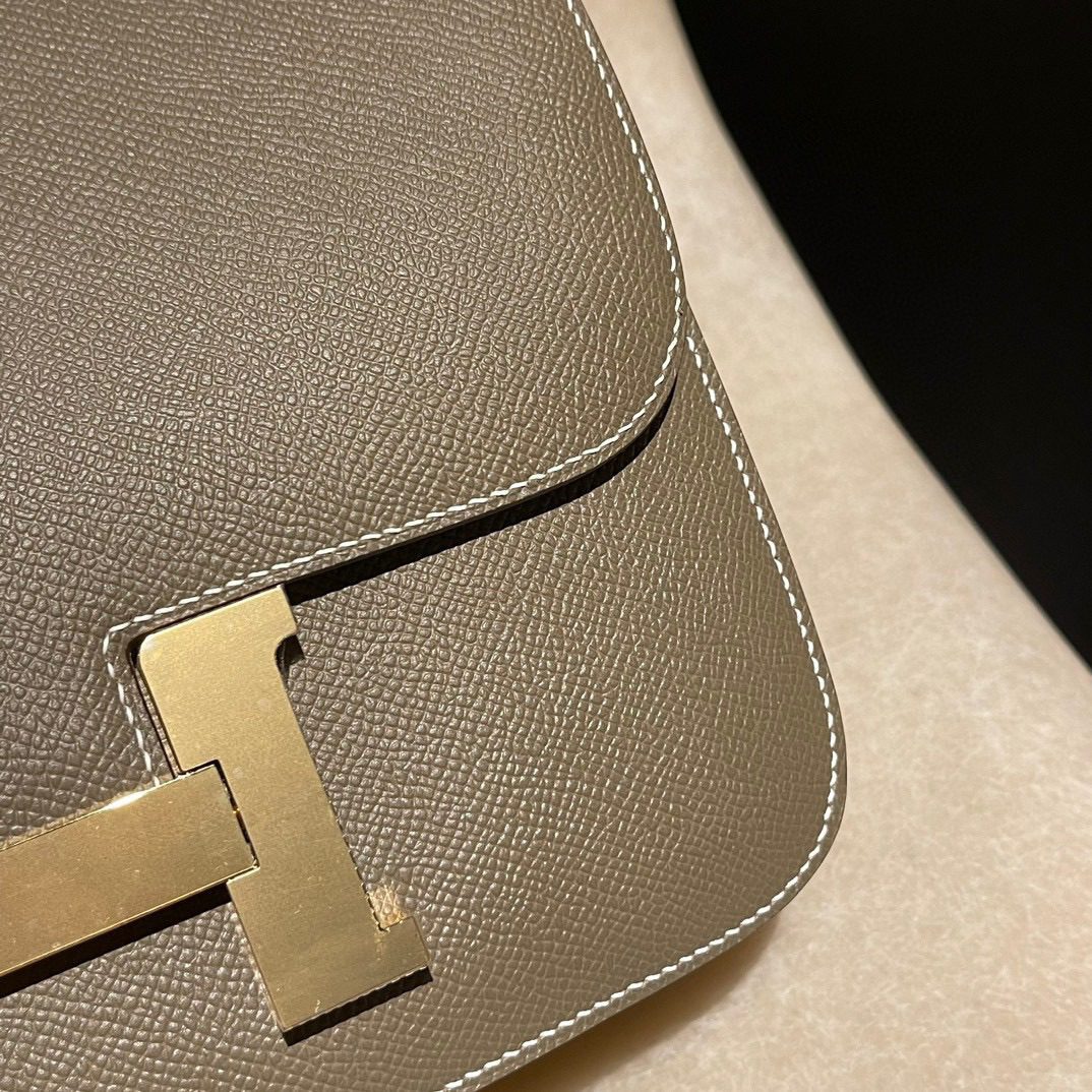 Hermès Constance 24 Epsom leather view 4