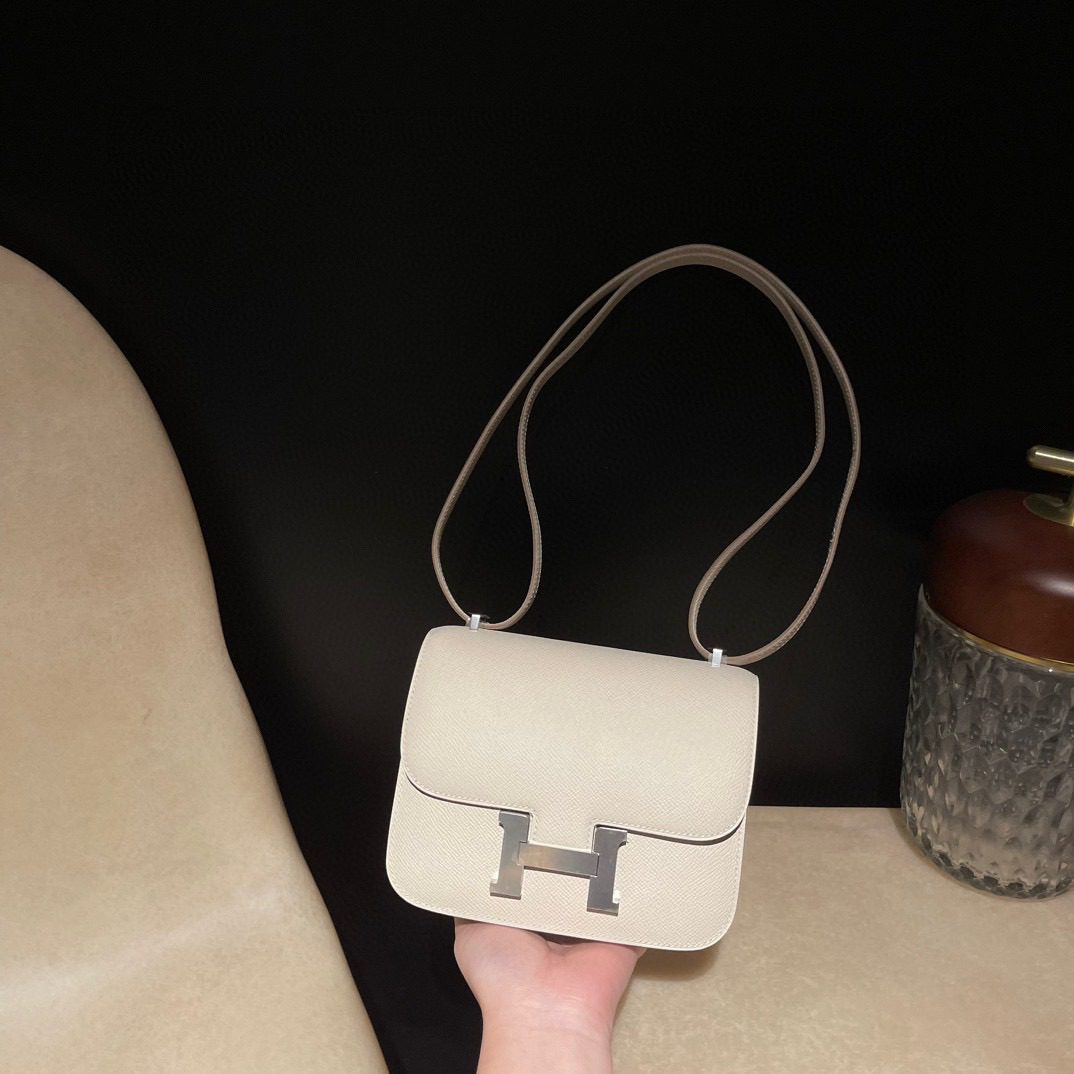 Hermès Constance 19 Epsom leather view 2
