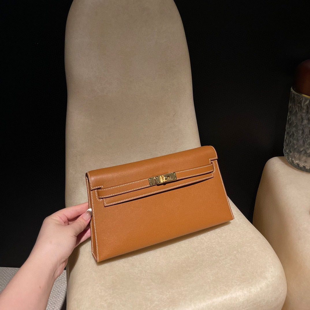 Hermès Kelly Elan Madam leather view 1
