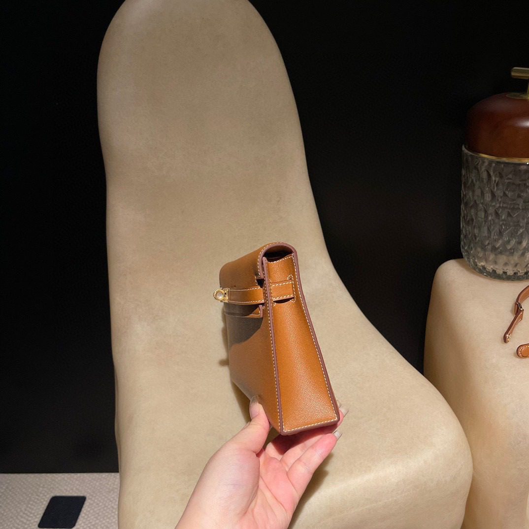 Hermès Kelly Elan Madam leather view 5
