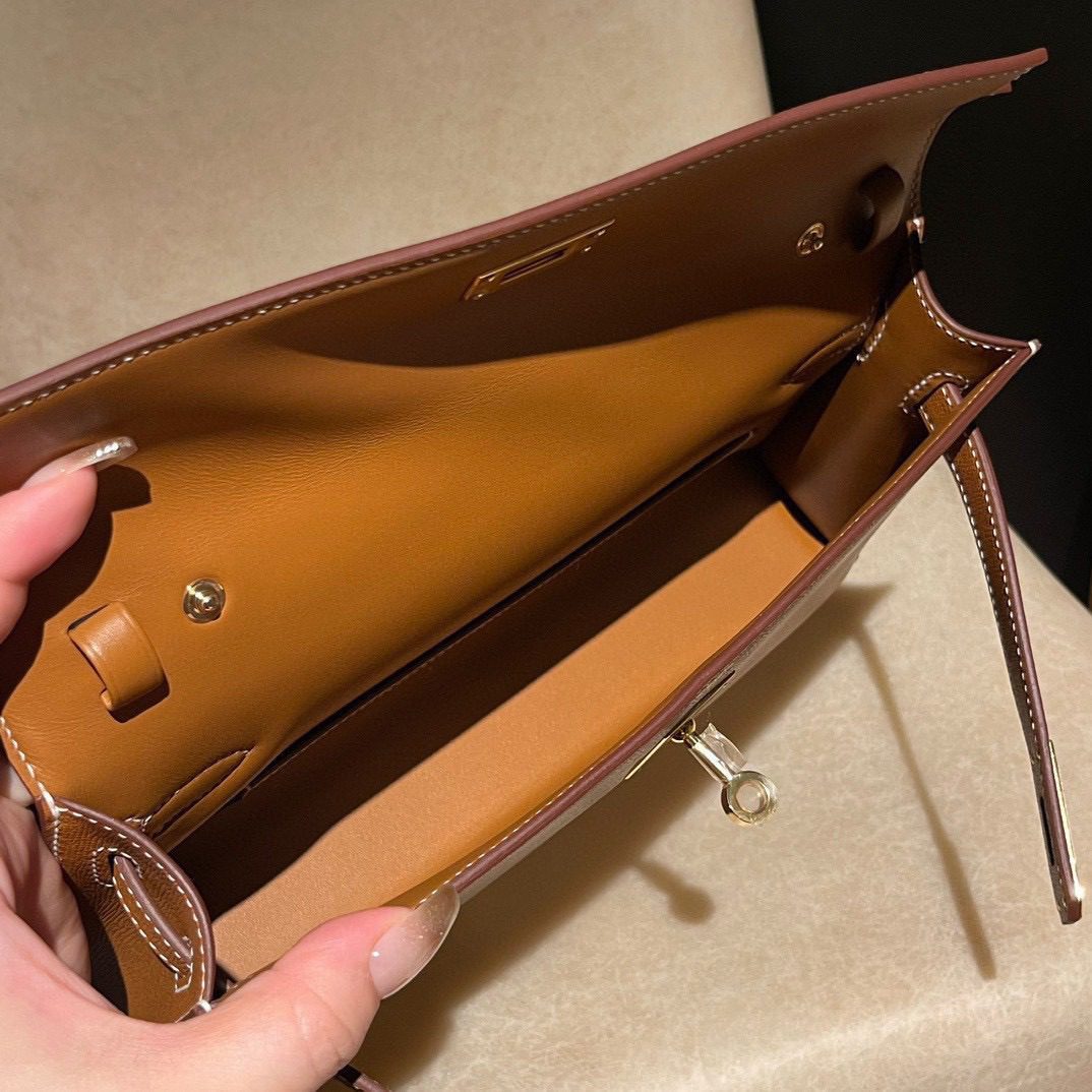 Hermès Kelly Elan Madam leather view 7