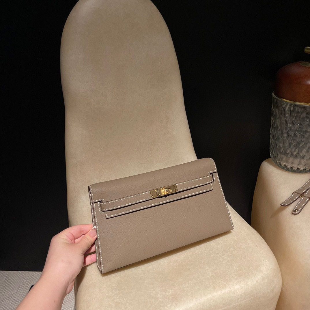 Hermès Kelly Elan Madam leather view 1
