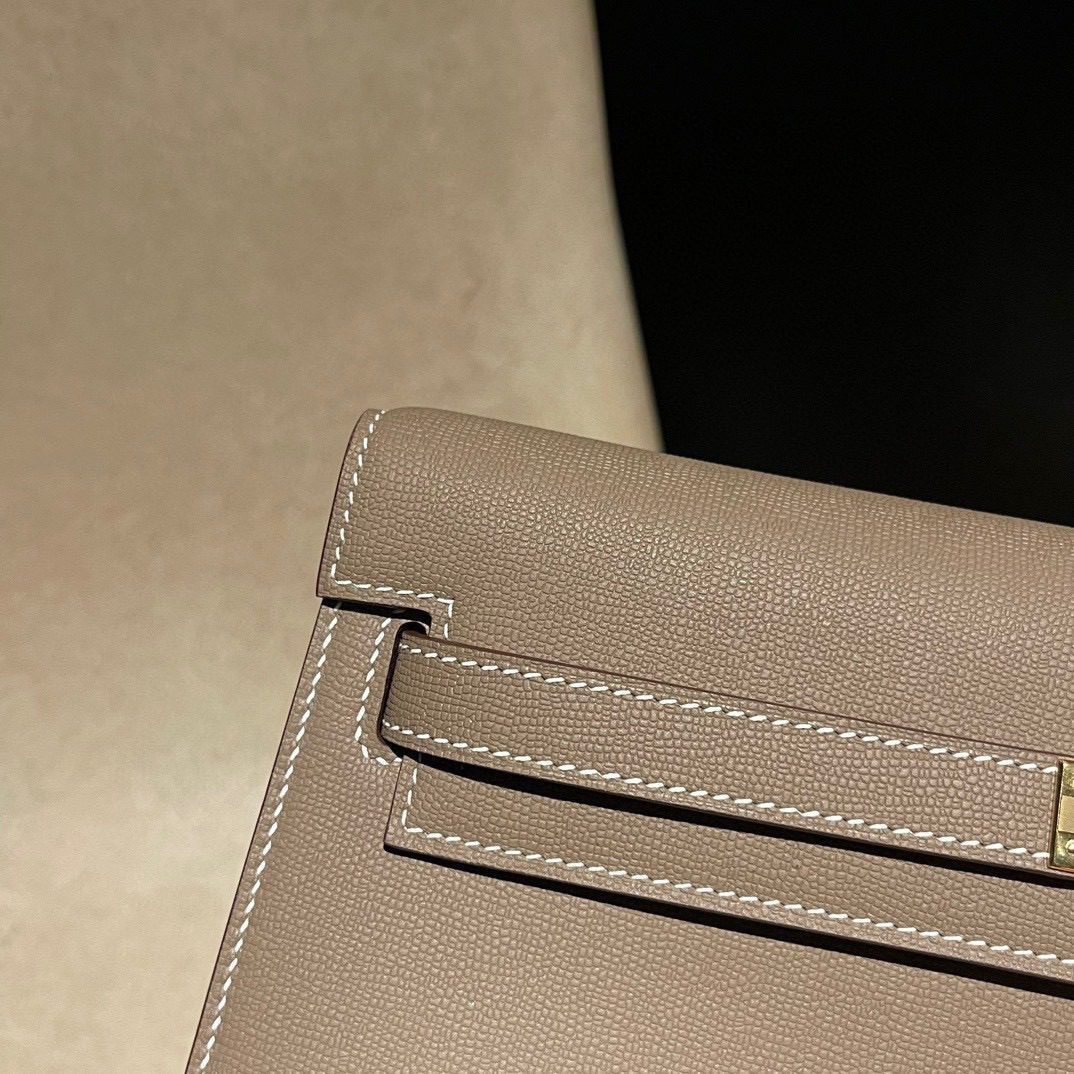 Hermès Kelly Elan Madam leather view 2