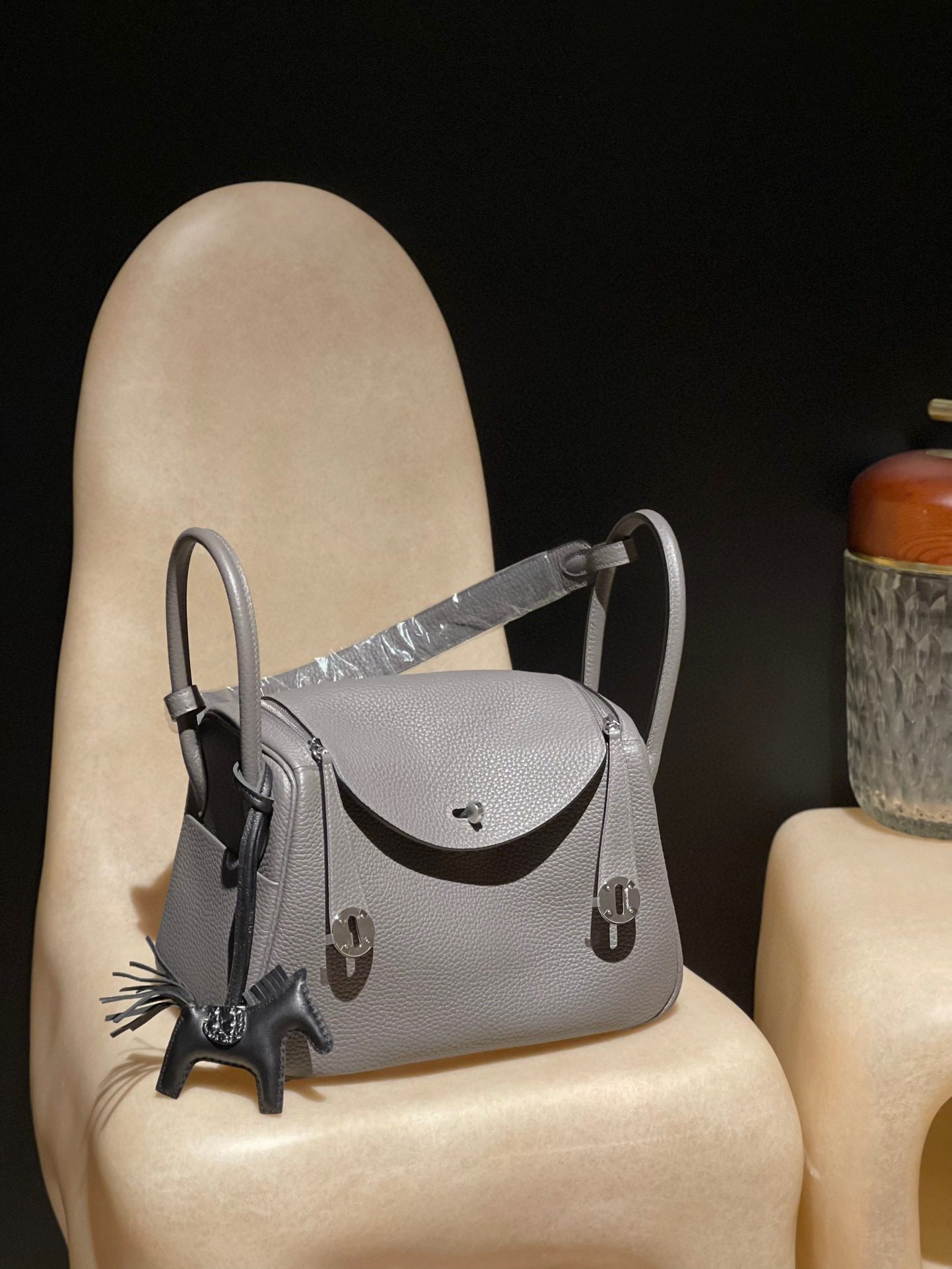 Hermès Lindy 26 :0L Clemence leather view 1
