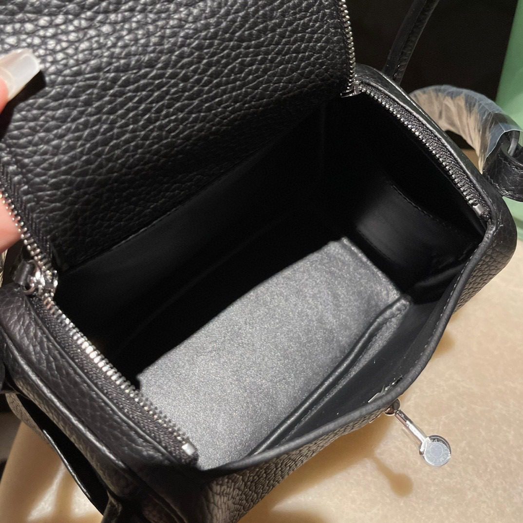 Hermès Mini Lindy Clemence leather view 3