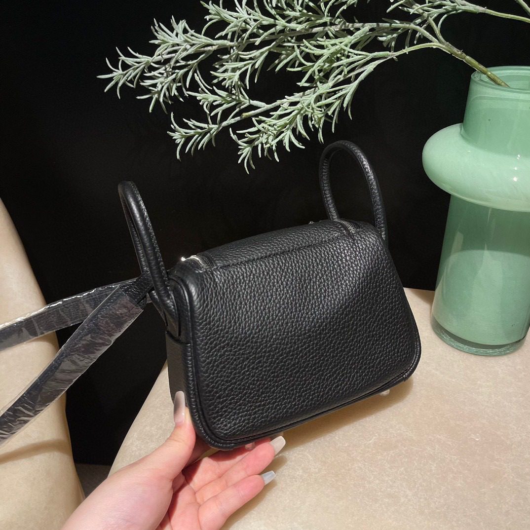 Hermès Mini Lindy Clemence leather view 8