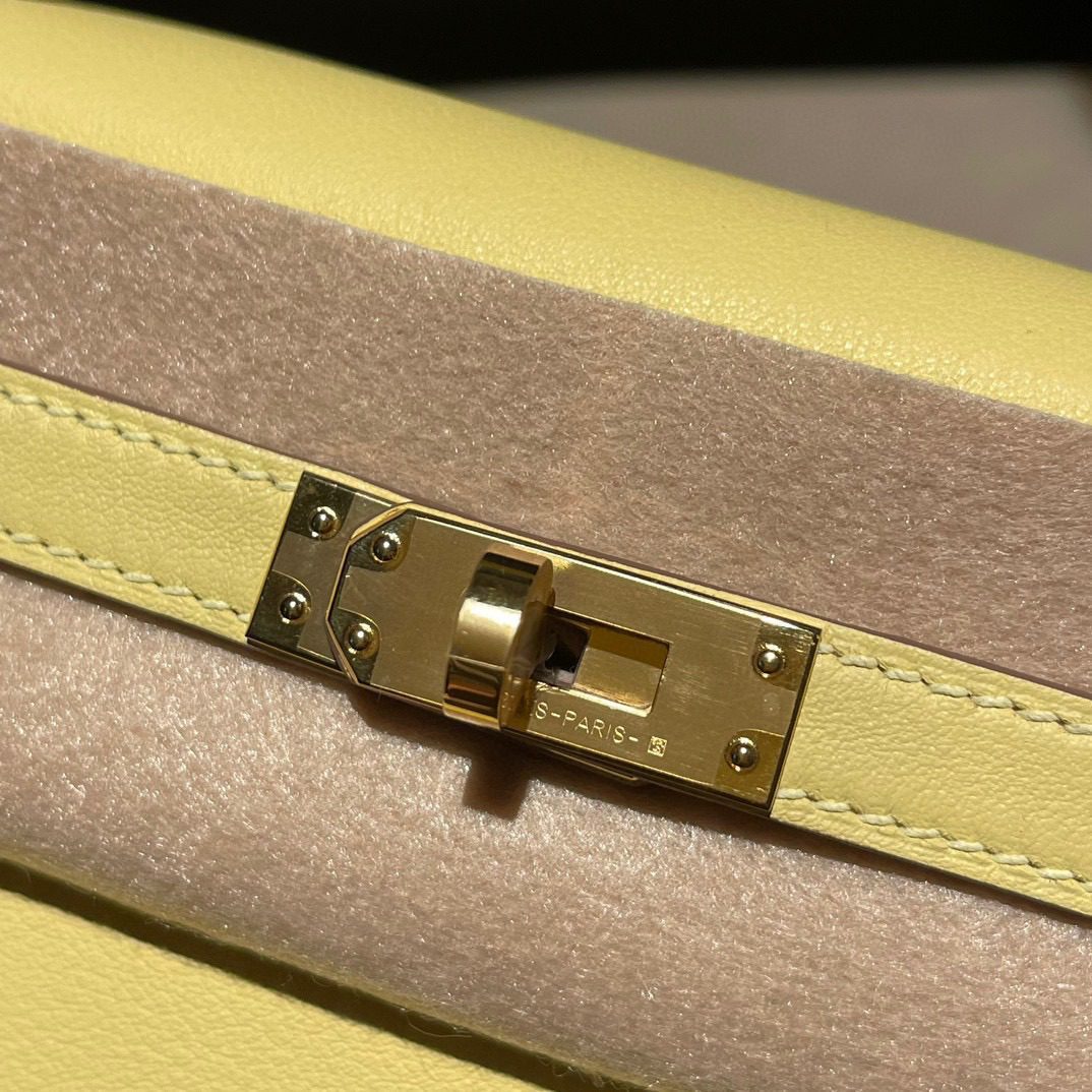 Hermès Kelly 25 :1Z Swift leather view 5
