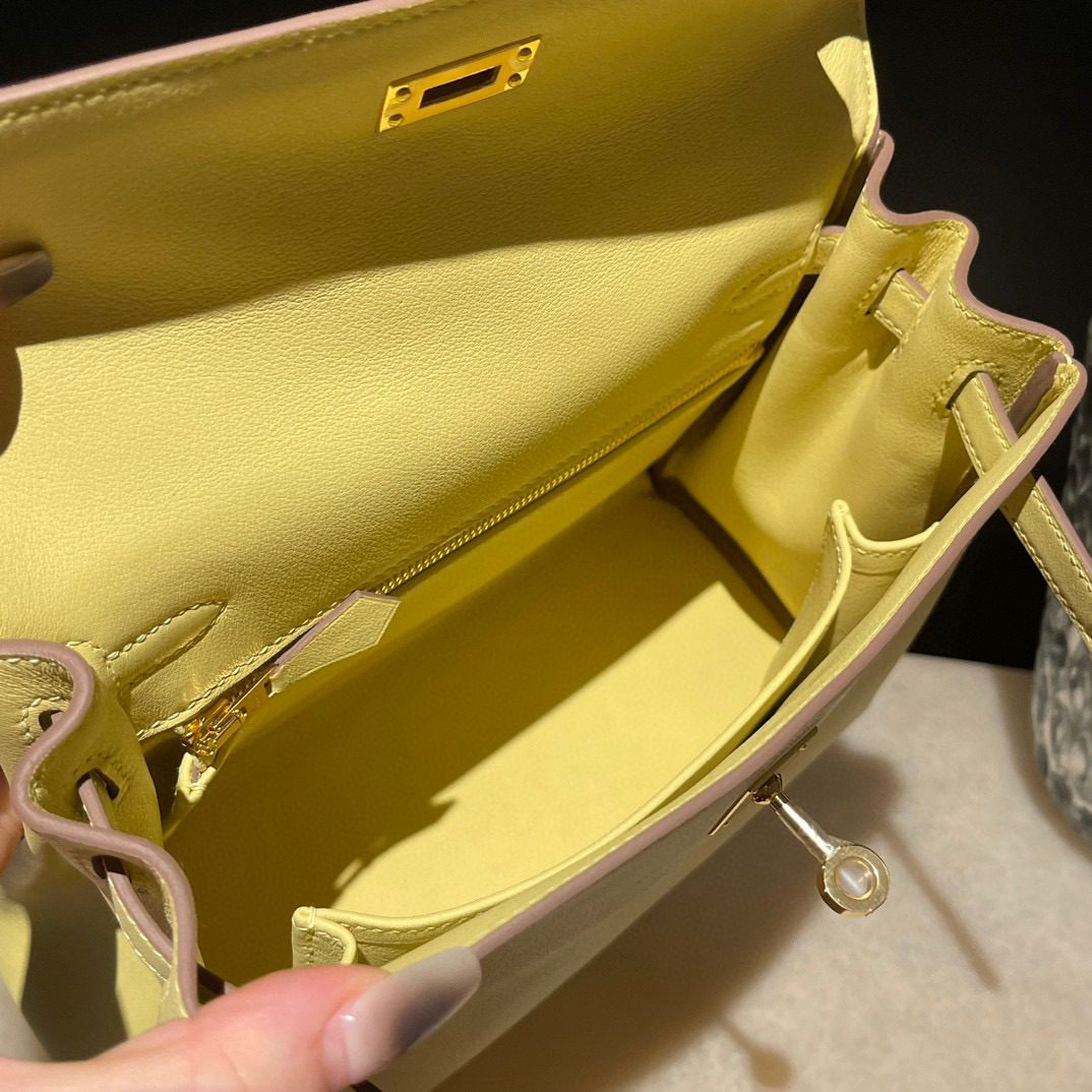 Hermès Kelly 25 :1Z Swift leather view 6