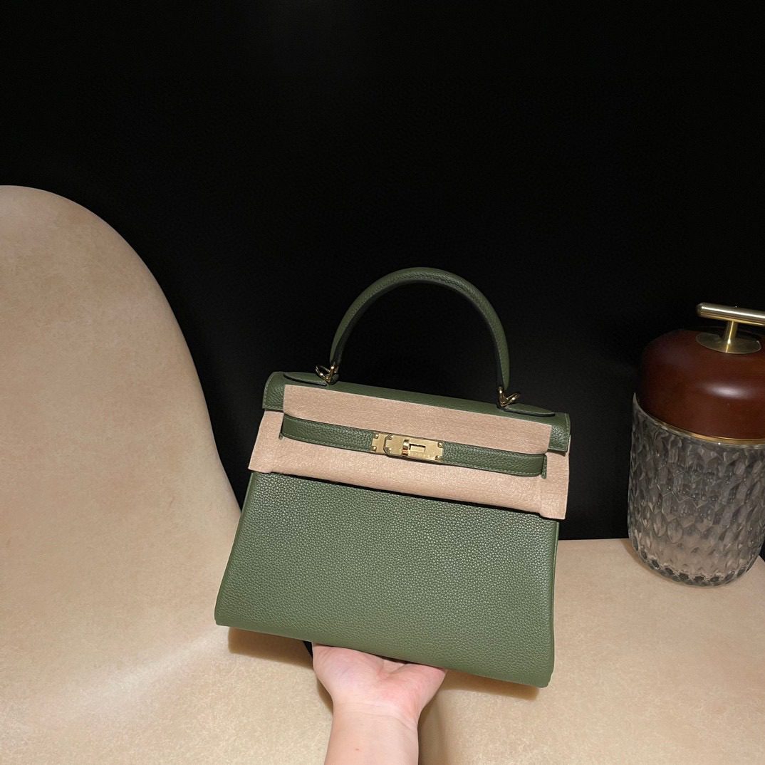 Hermès Kelly 28 :V6 Togo leather view 2