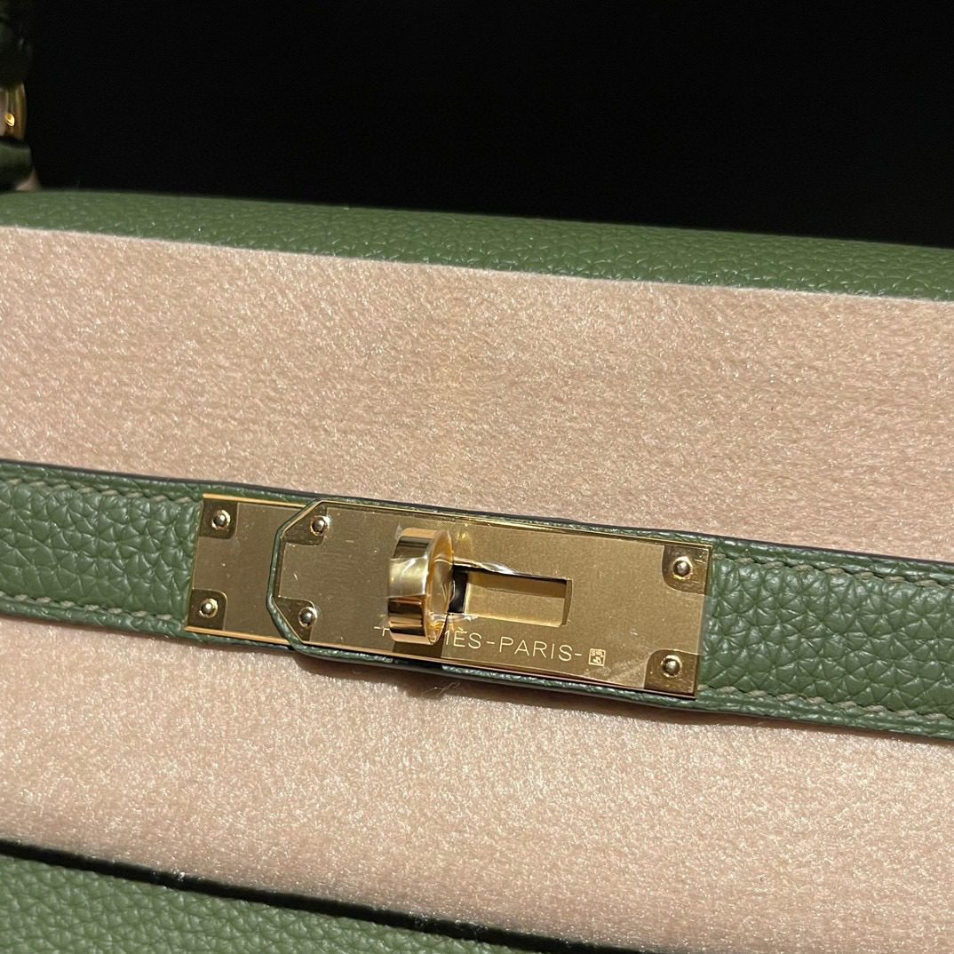 Hermès Kelly 28 :V6 Togo leather view 7
