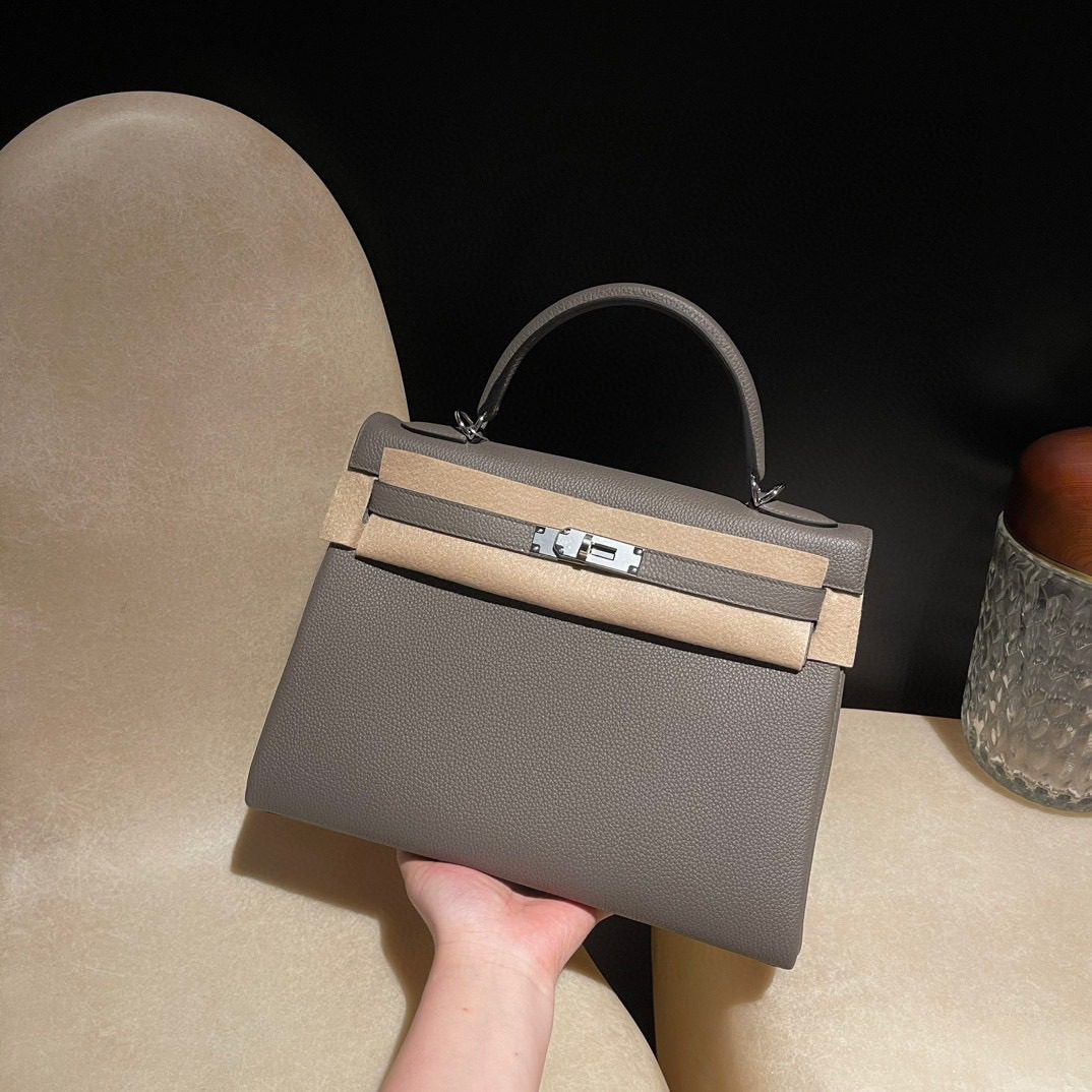 Hermès Kelly 32 :8F Togo leather view 4