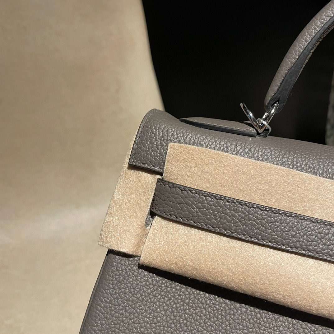 Hermès Kelly 32 :8F Togo leather view 5