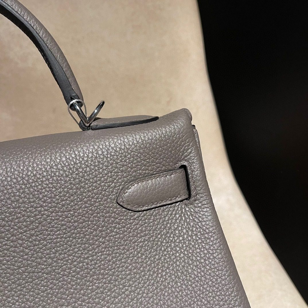 Hermès Kelly 32 :8F Togo leather view 6