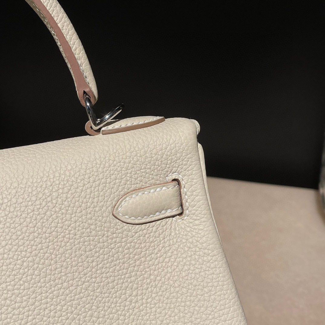Hermès Kelly 25 Togo leather view 5