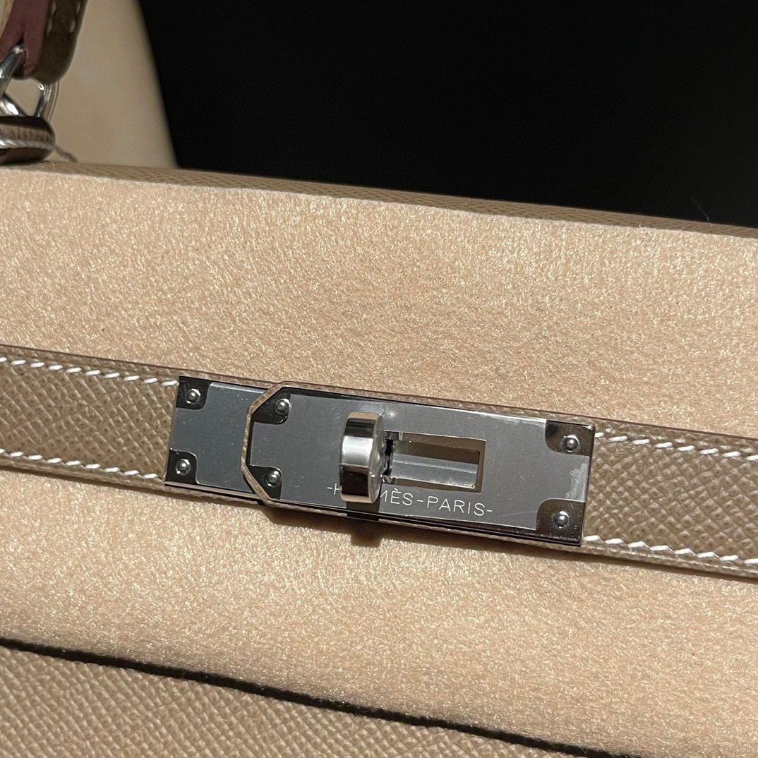 Hermès Kelly 28 Epsom leather view 6