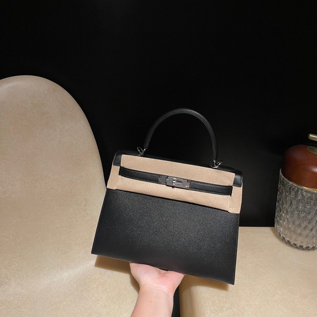 Hermès Kelly 28 Epsom leather view 2