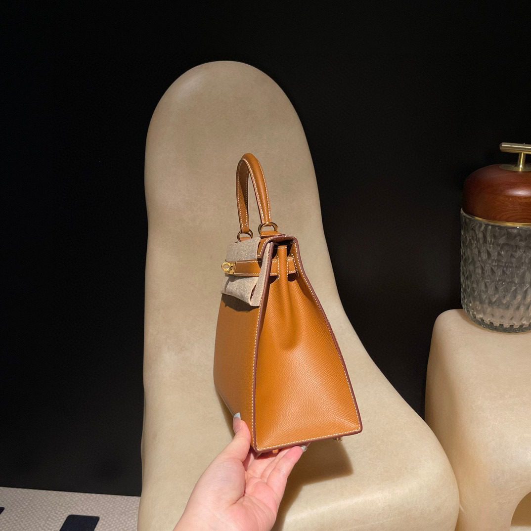 Hermès Kelly 28 Epsom leather view 8