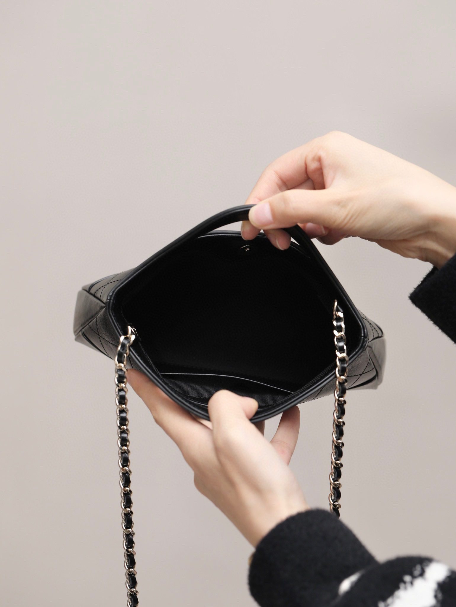 Chanel 24C 31 Mini Bag view 6