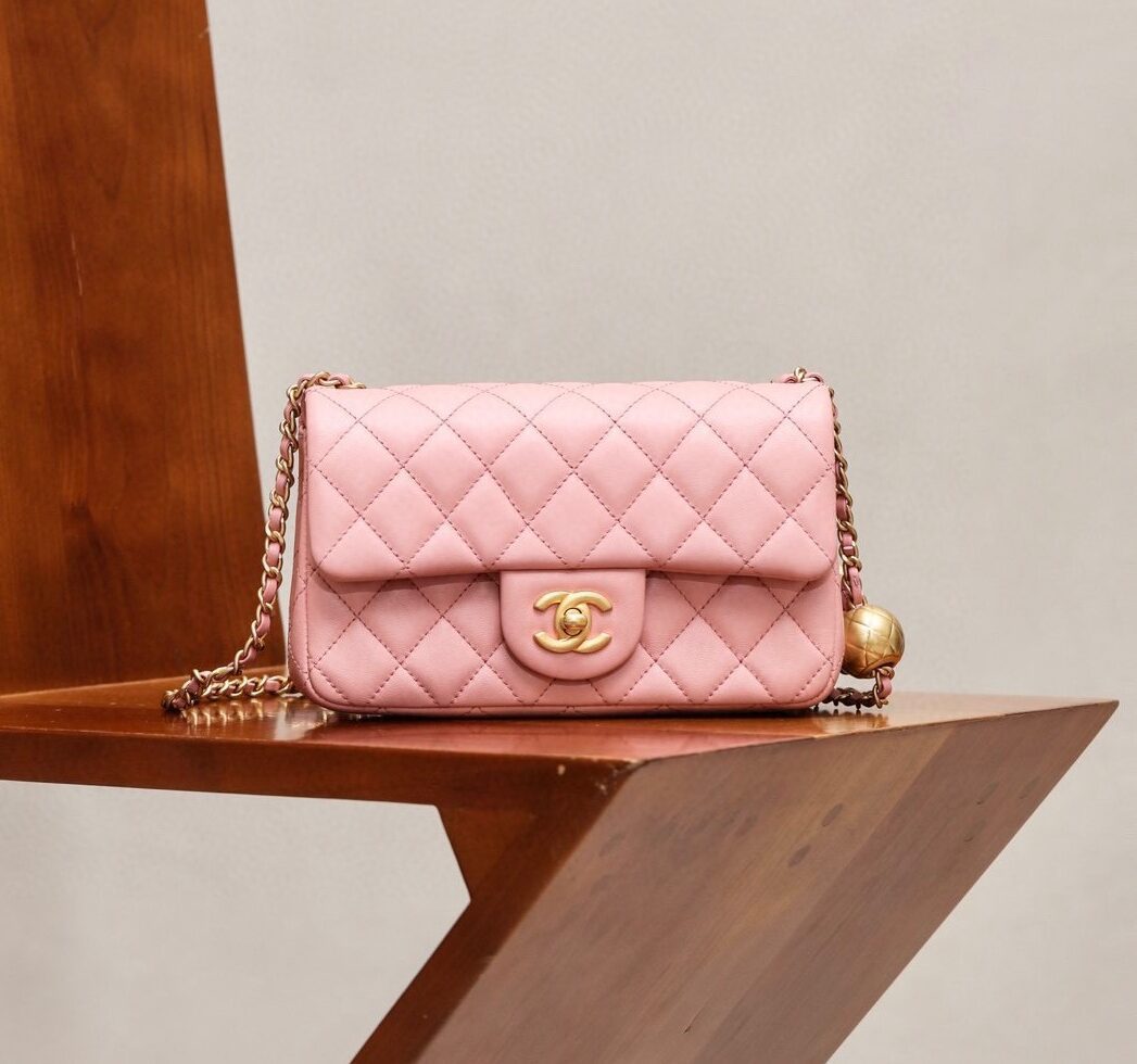 Chanel Flap Bag 20cm view 1