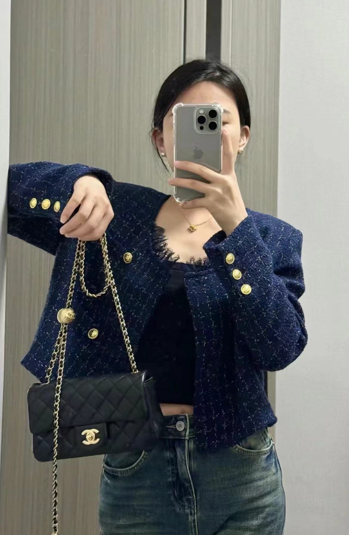 Chanel Flap Bag 20cm view 15