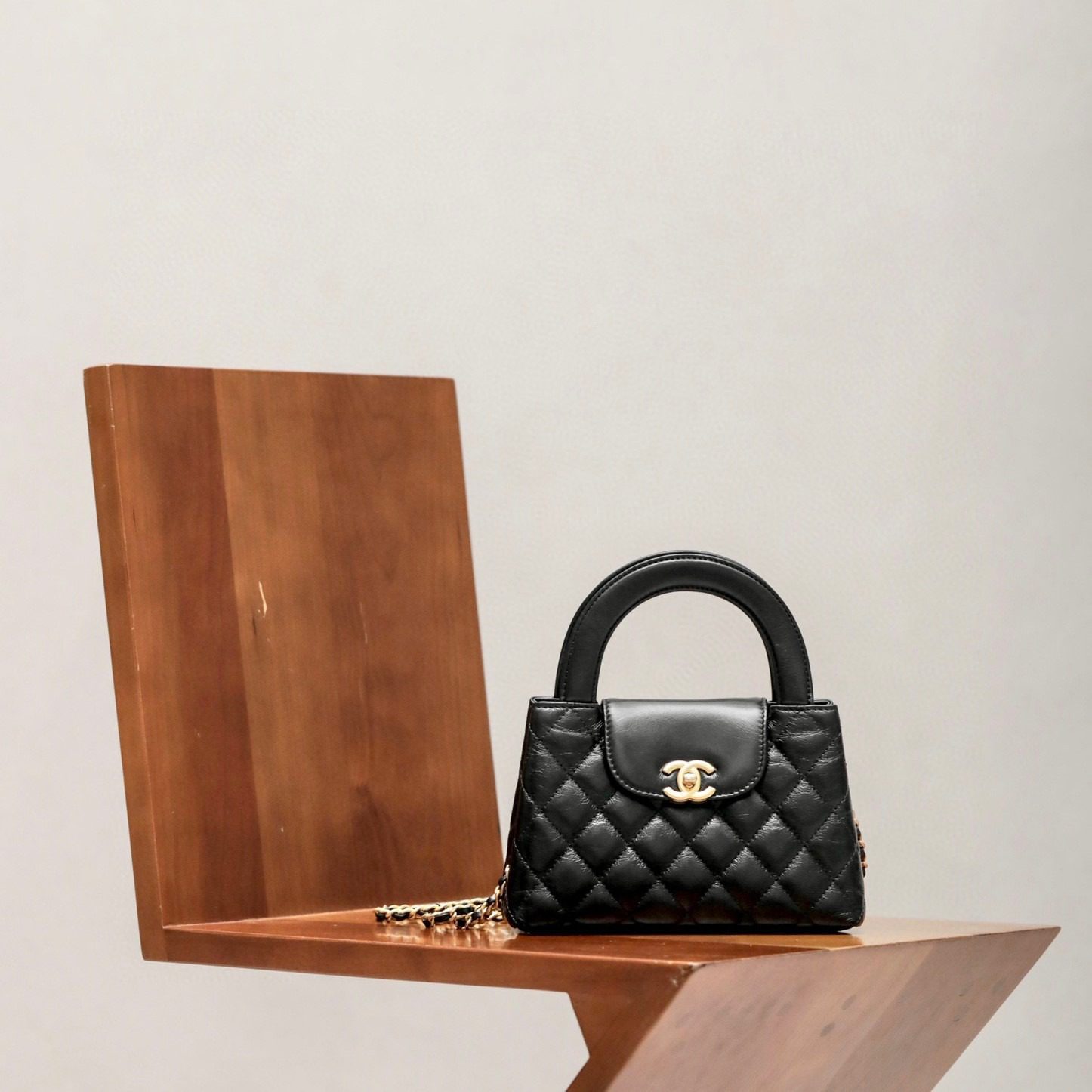 Chanel 23K Clutch With Chain(Small) view 2