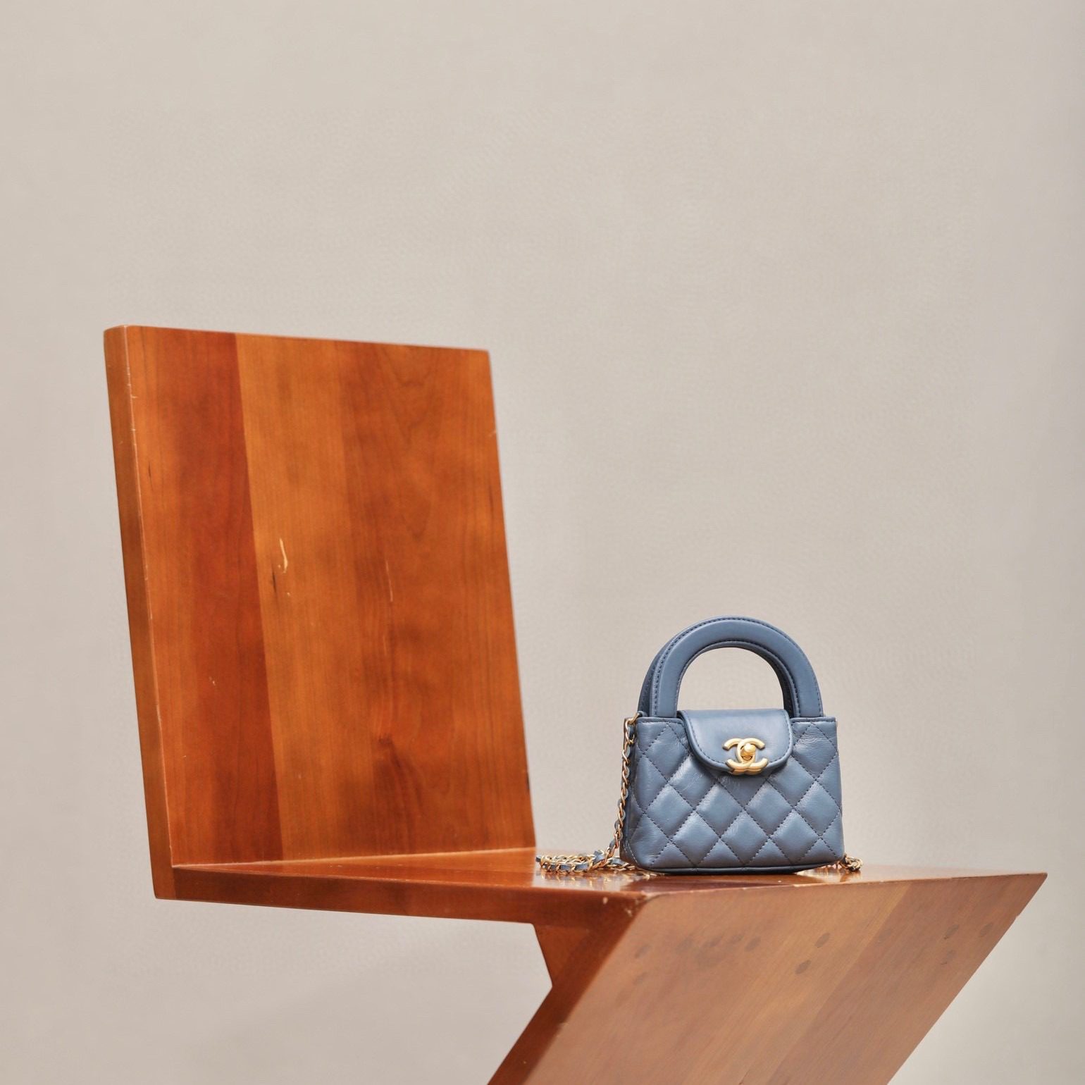 Chanel 23K Clutch With Chain(Mini) view 2