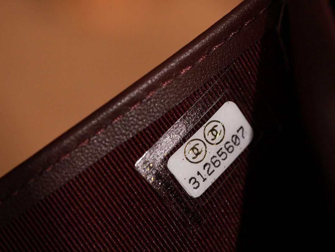 Chanel Caviar Wallet view 8