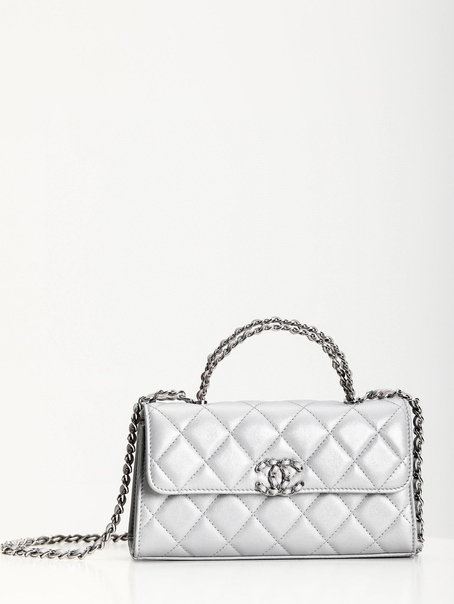 Chanel 23P Handle Bag view 2