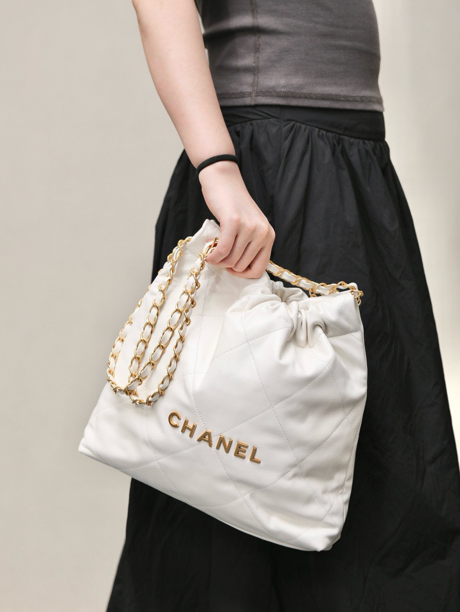 Chanel 22 Bag view 11