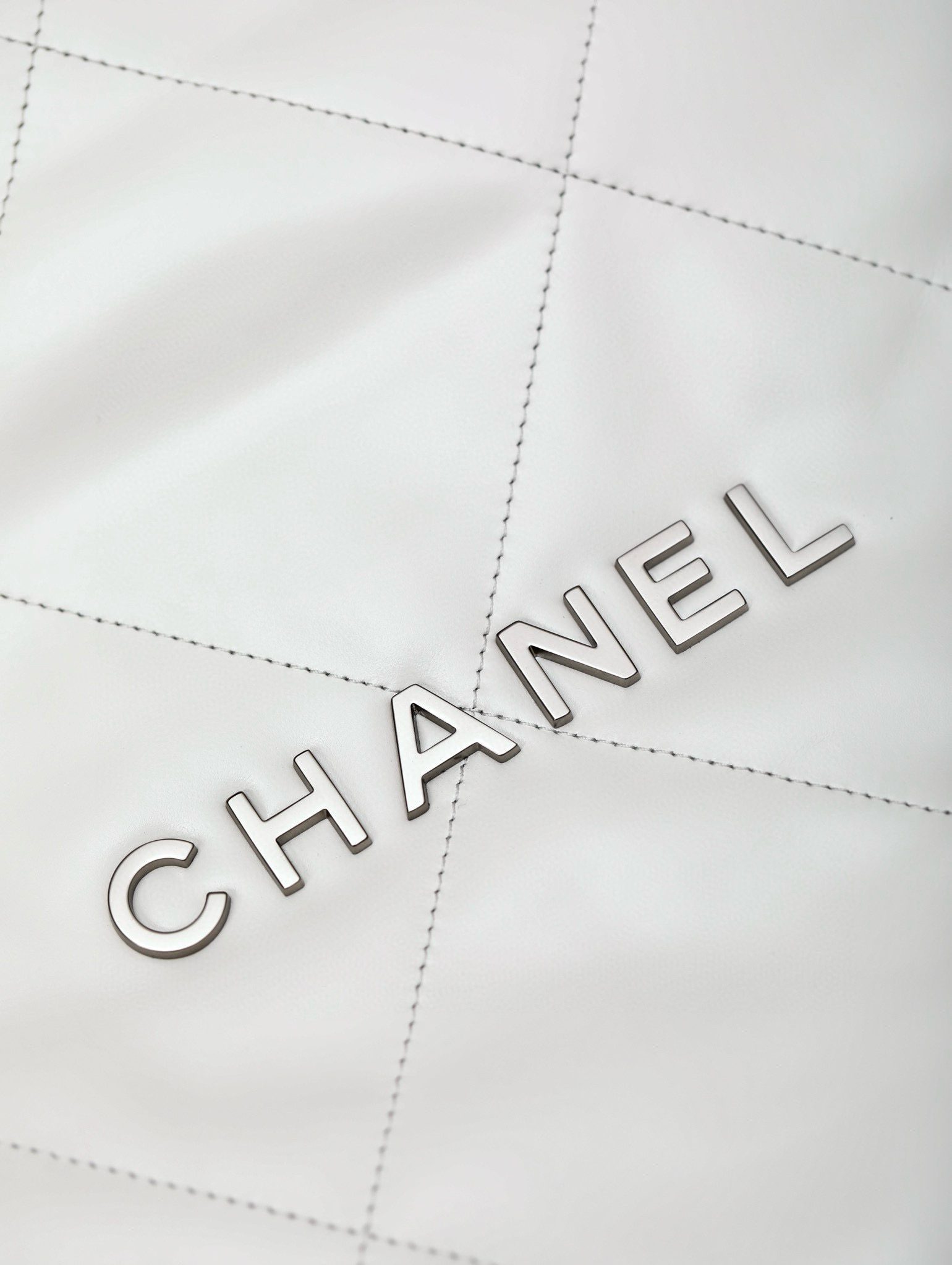 Chanel 22 Bag view 17