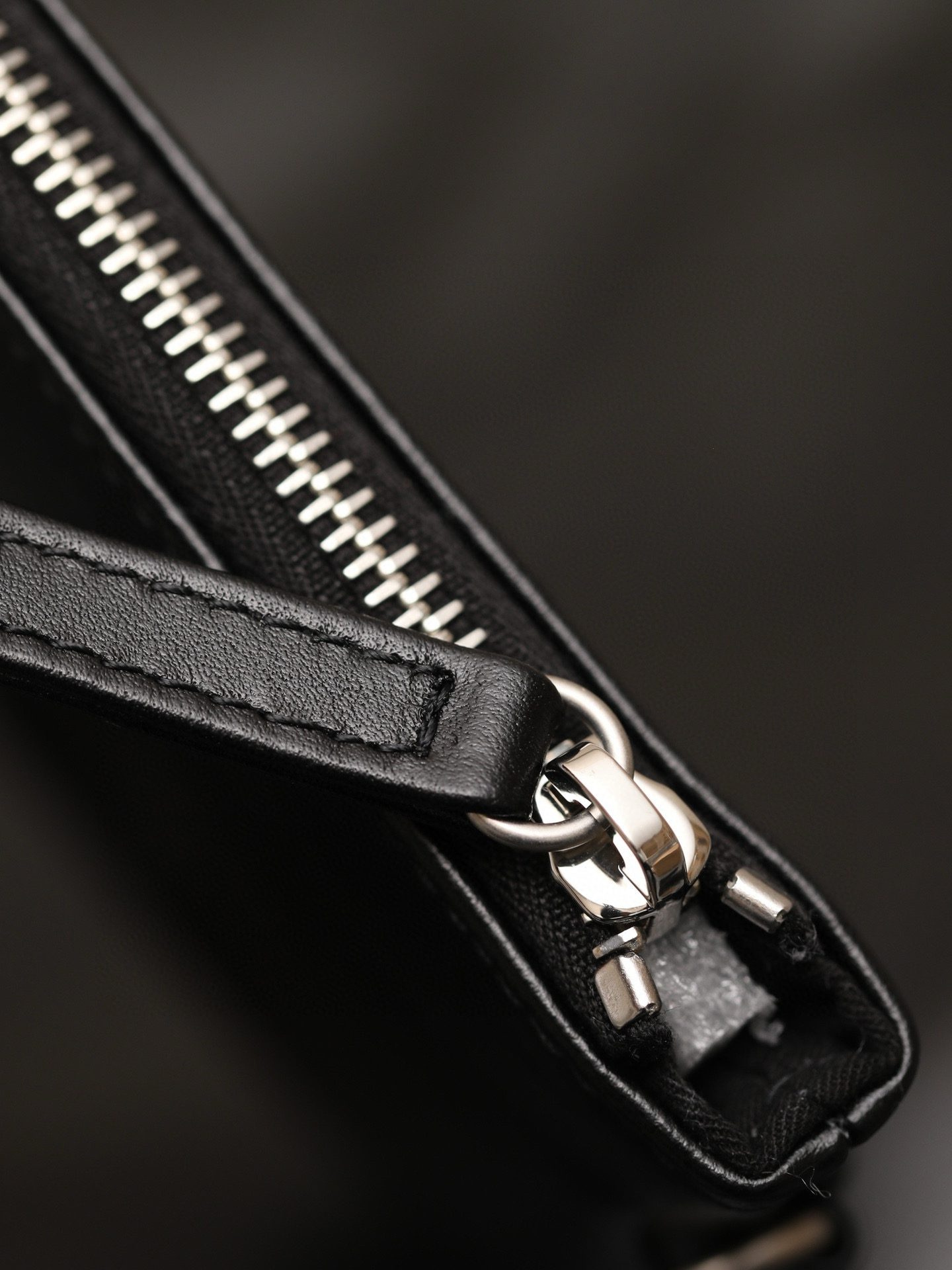 Chanel 22 Bag view 21