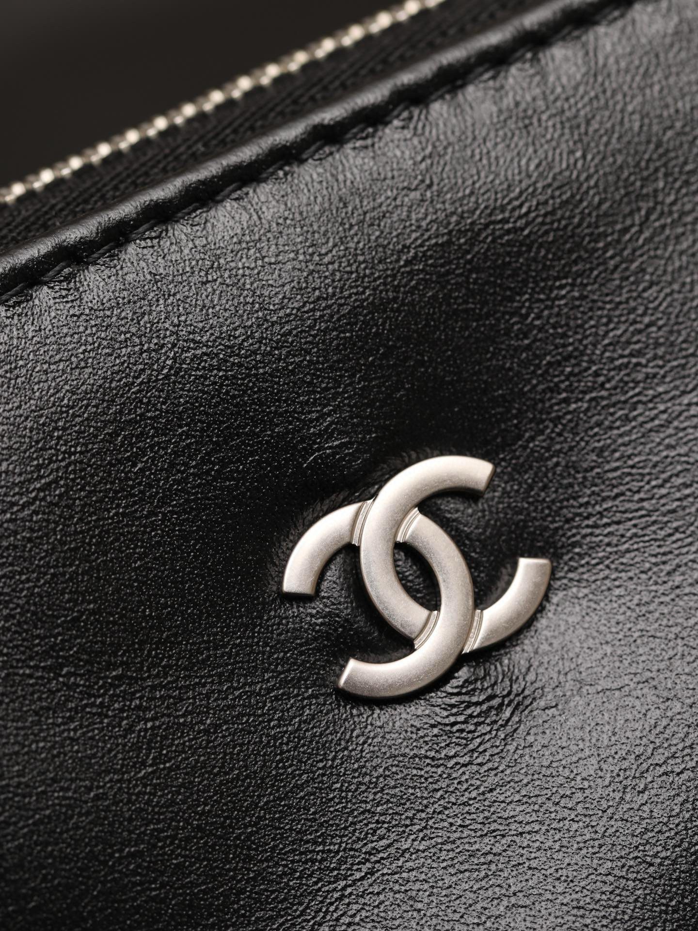 Chanel 22 Bag view 22