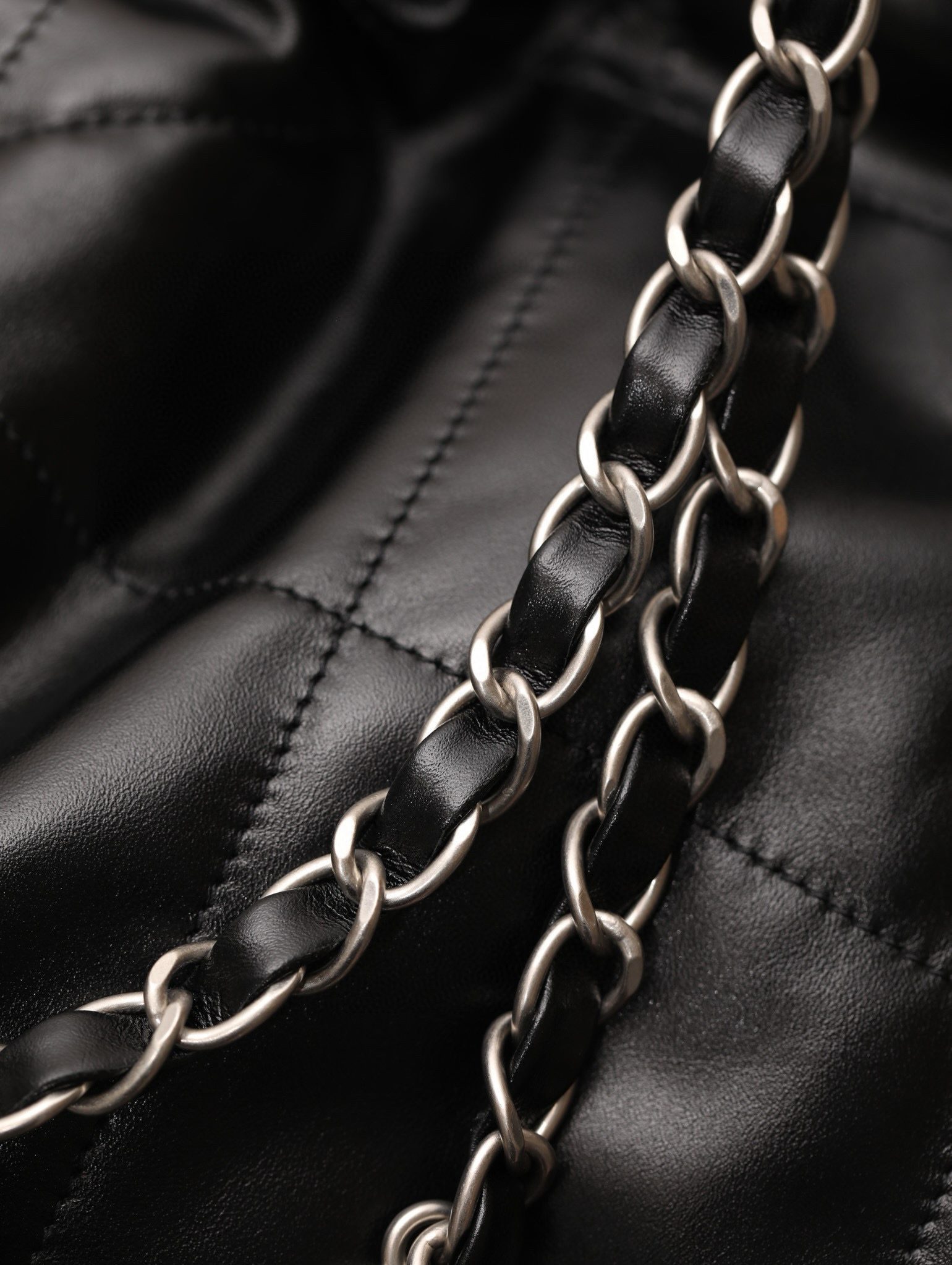 Chanel 22 Bag view 24