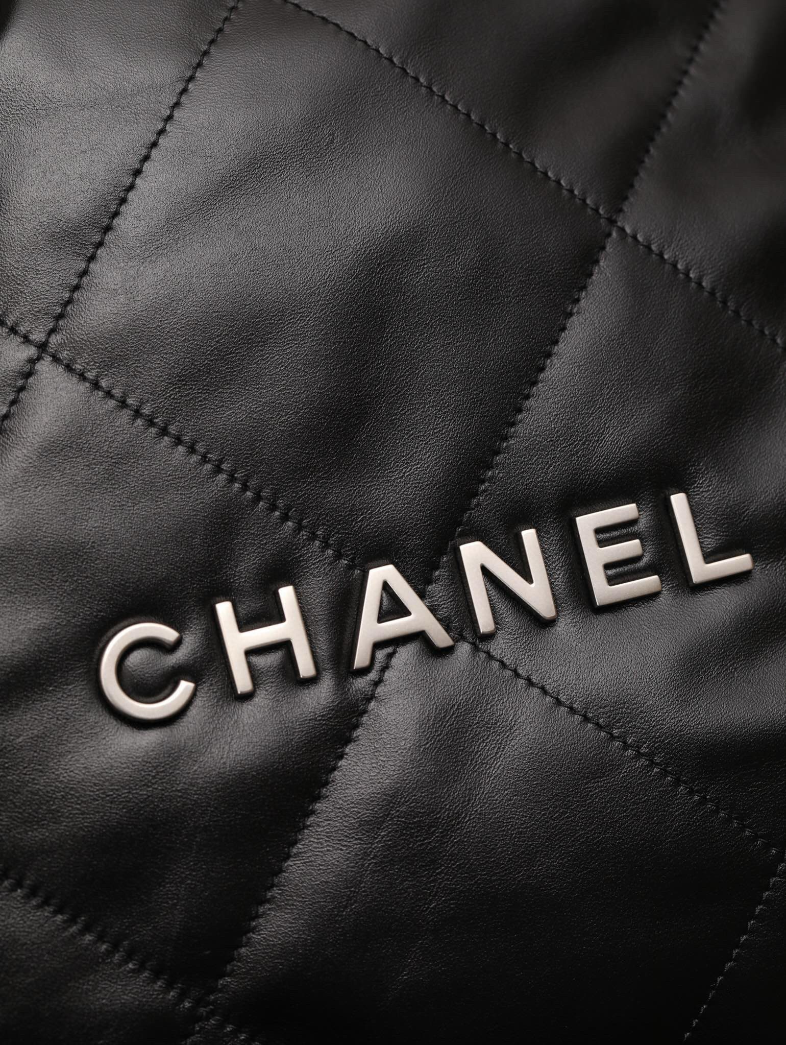 Chanel 22 Bag view 27