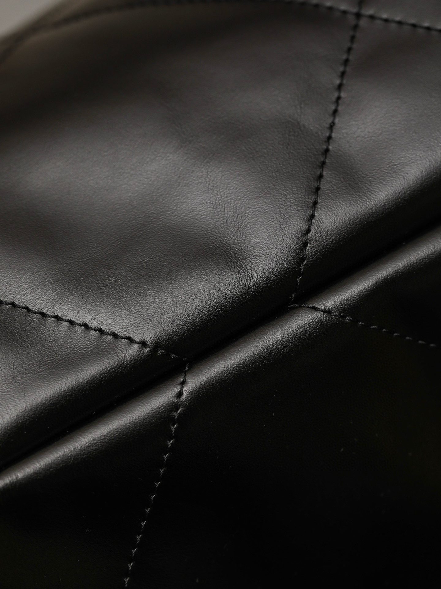 Chanel 22 Bag view 39