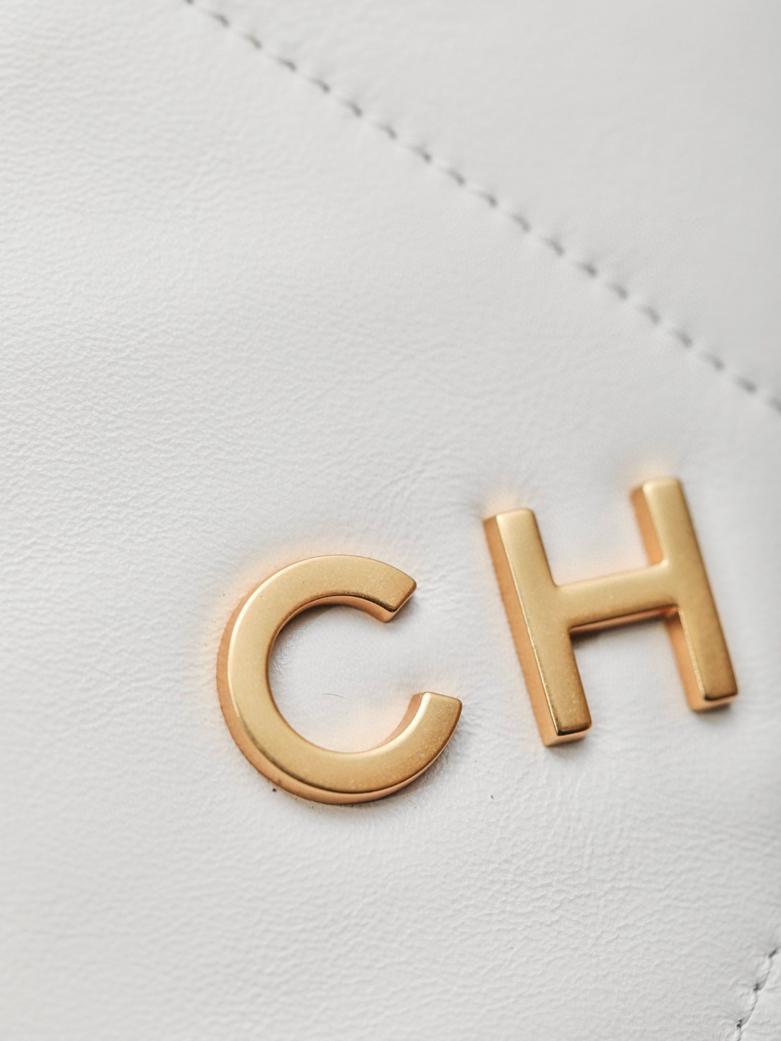 Chanel 22 Bag view 7
