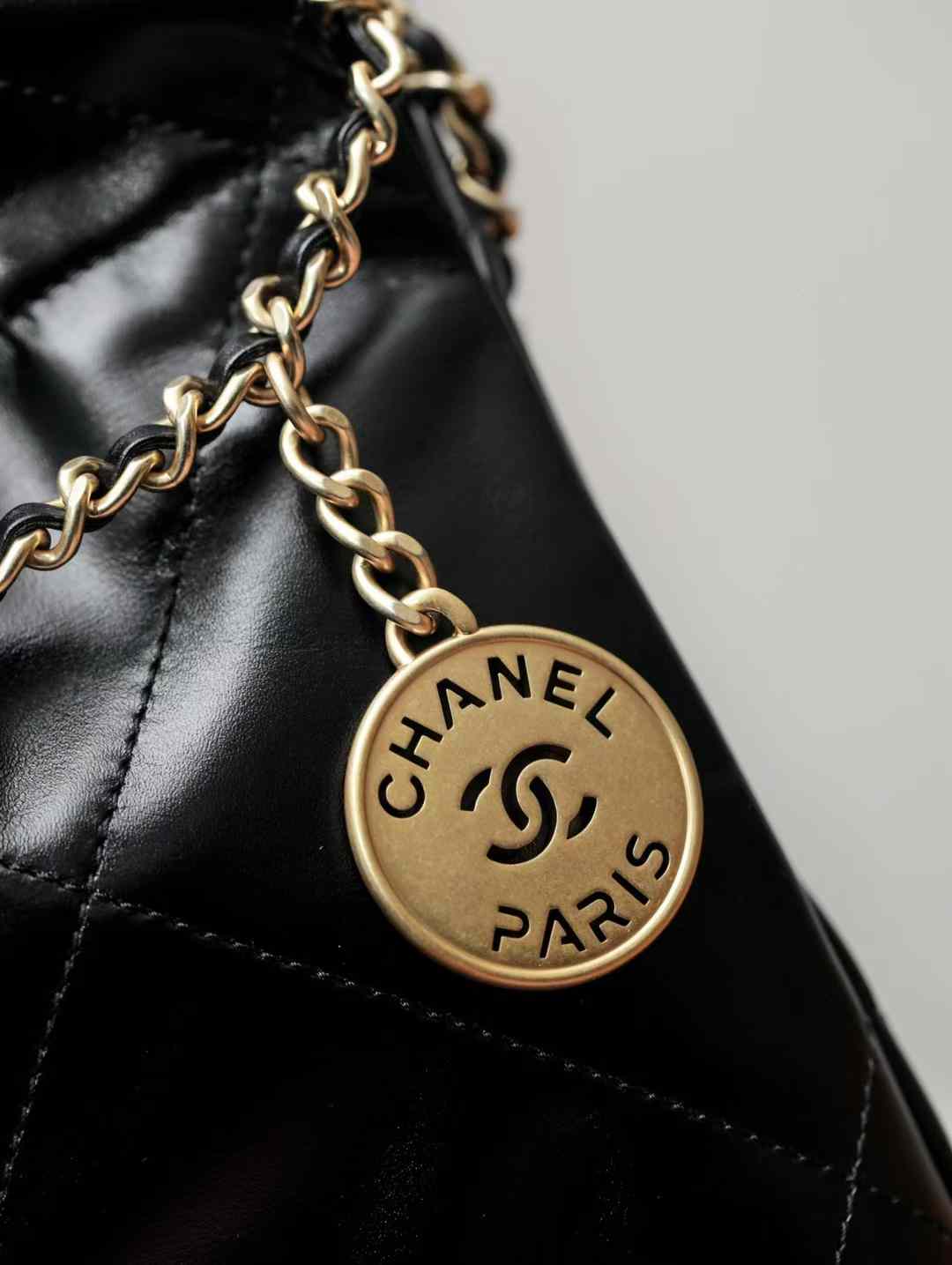 Chanel 22 Mini Bag view 14