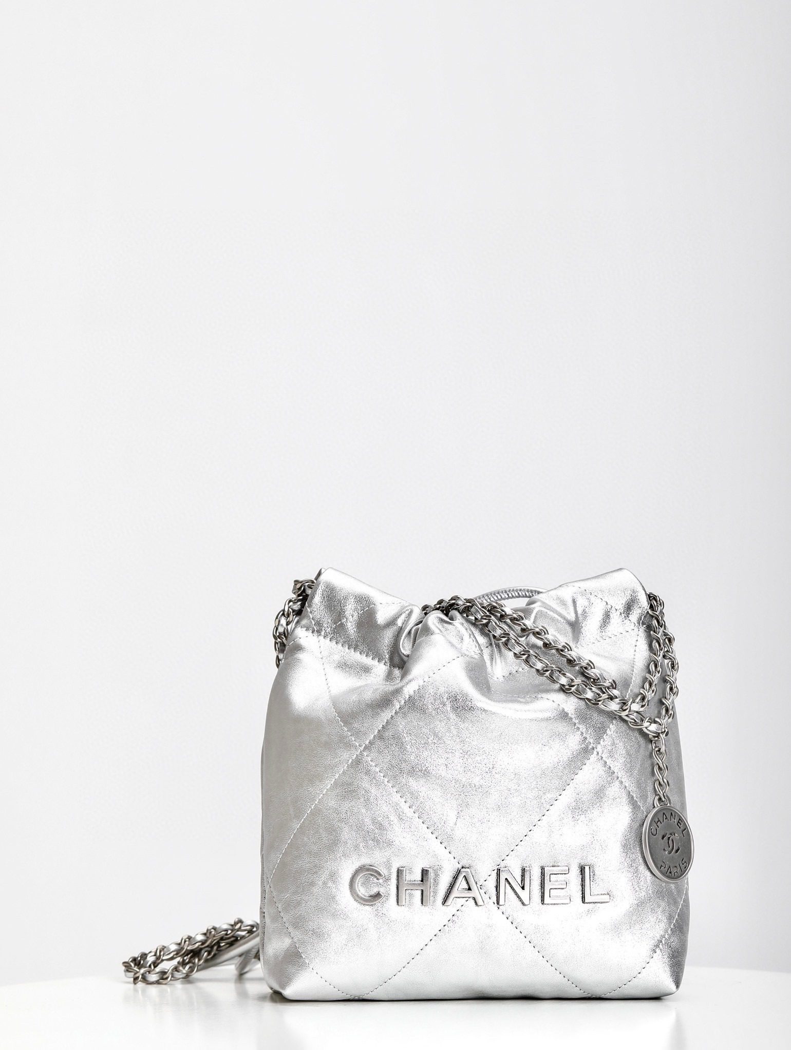 Chanel 22 Mini Bag view 2