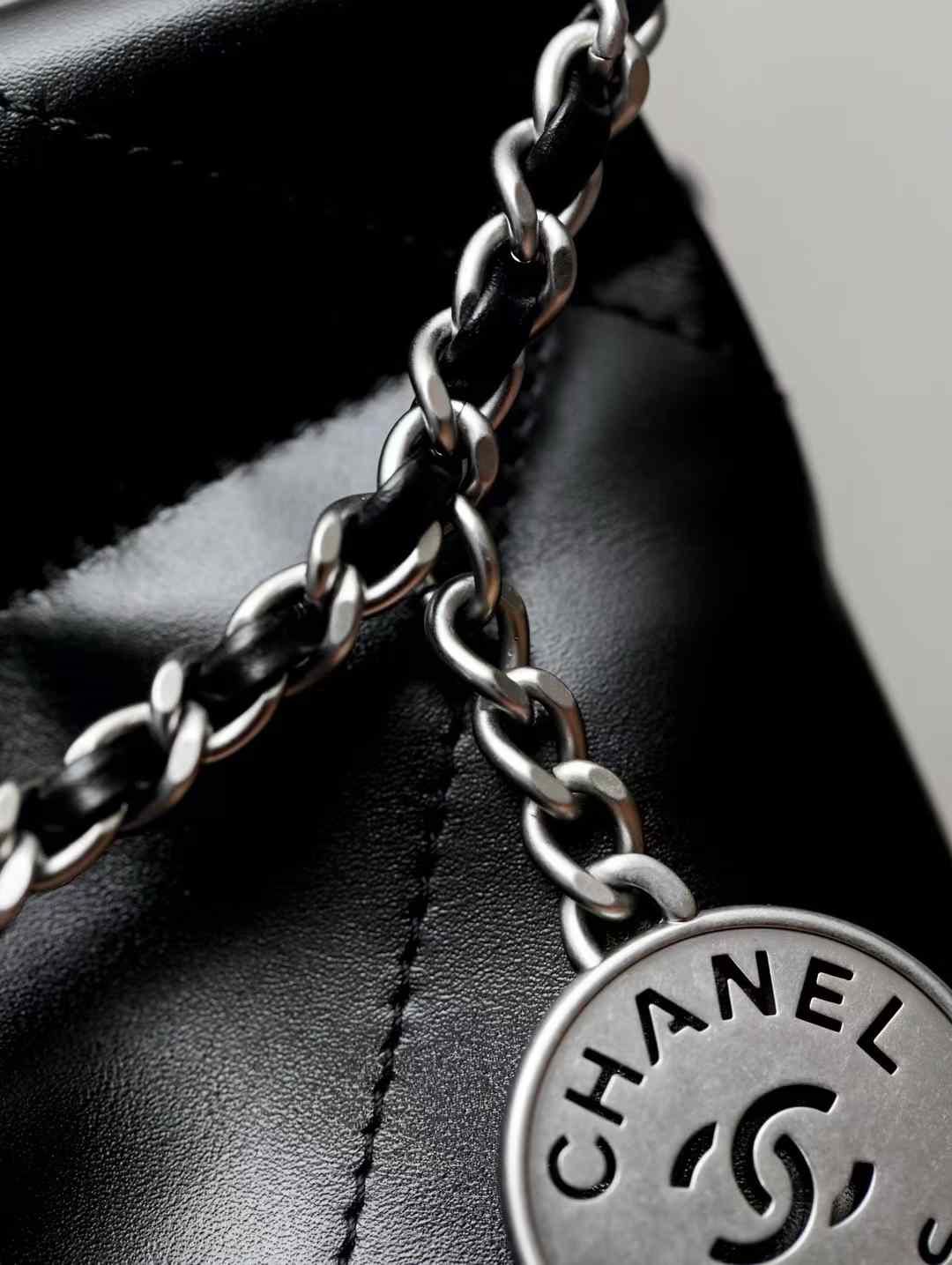 Chanel 22 Mini Bag view 26