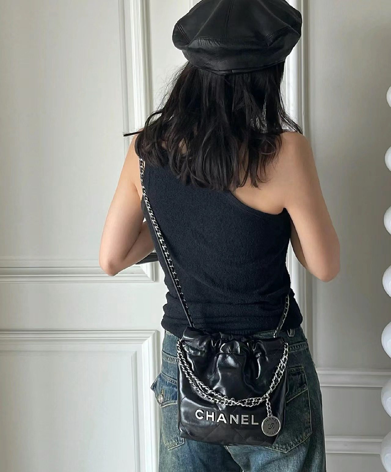 Chanel 22 Mini Bag view 9
