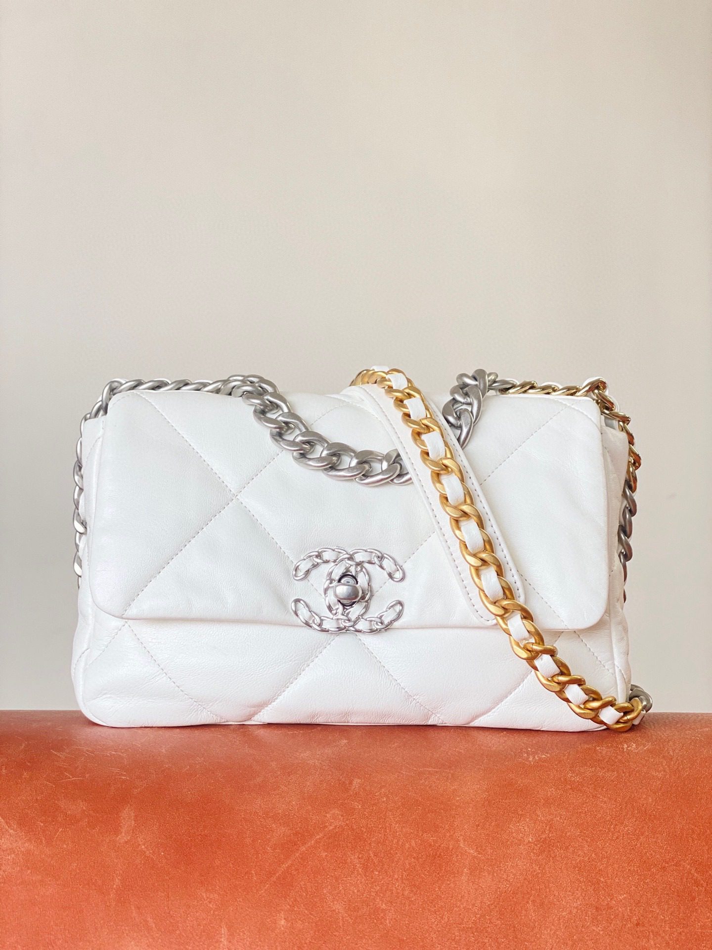 Chanel 19 Handbag view 1