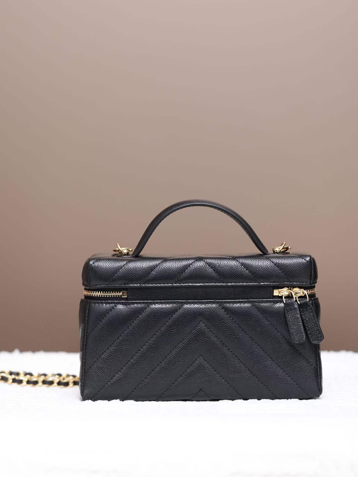 Chanel Vanity with Chain view 2